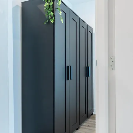 Apartament 6-bed Aircon House Diaz 60m2, Many Bedrooms *