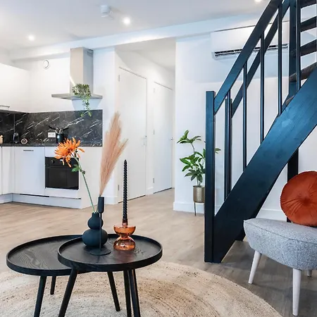 6-bed Aircon House Diaz 60m2, Many Bedrooms Daire Tilburg