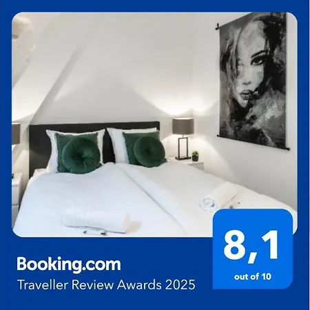 Apartament 6-bed Aircon House Diaz 60m2, Many Bedrooms *