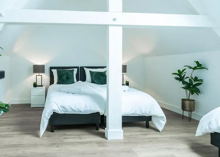 Appartamento 6-bed Aircon House Diaz 60m2, Many Bedrooms