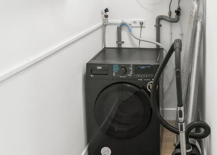 Apartman 6-bed Aircon House Diaz 60m2, Many Bedrooms