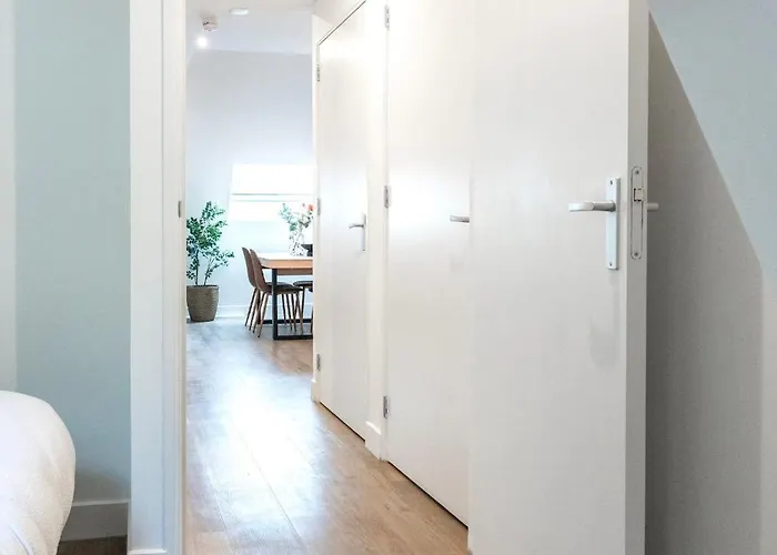 Apartman 6-bed Aircon House Diaz 60m2, Many Bedrooms *