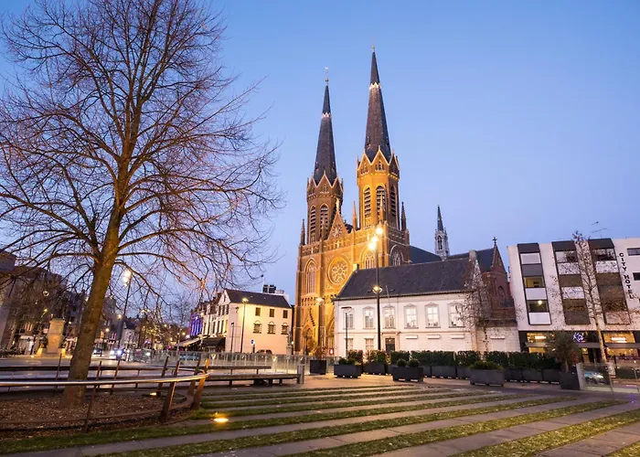 6-bed Aircon House Diaz 60m2, Many Bedrooms