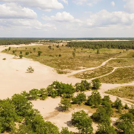 6-bed Aircon House Diaz 60m2, Many Bedrooms 提耳堡