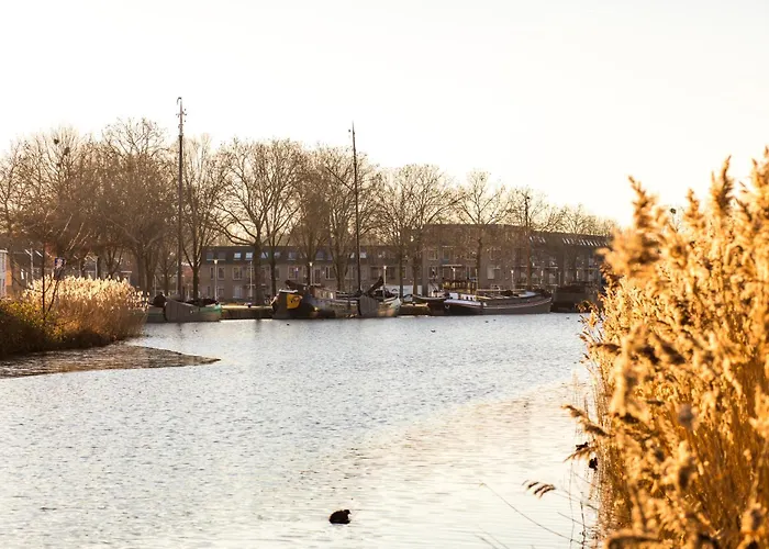 6-bed Aircon House Diaz 60m2, Many Bedrooms * Tilburg